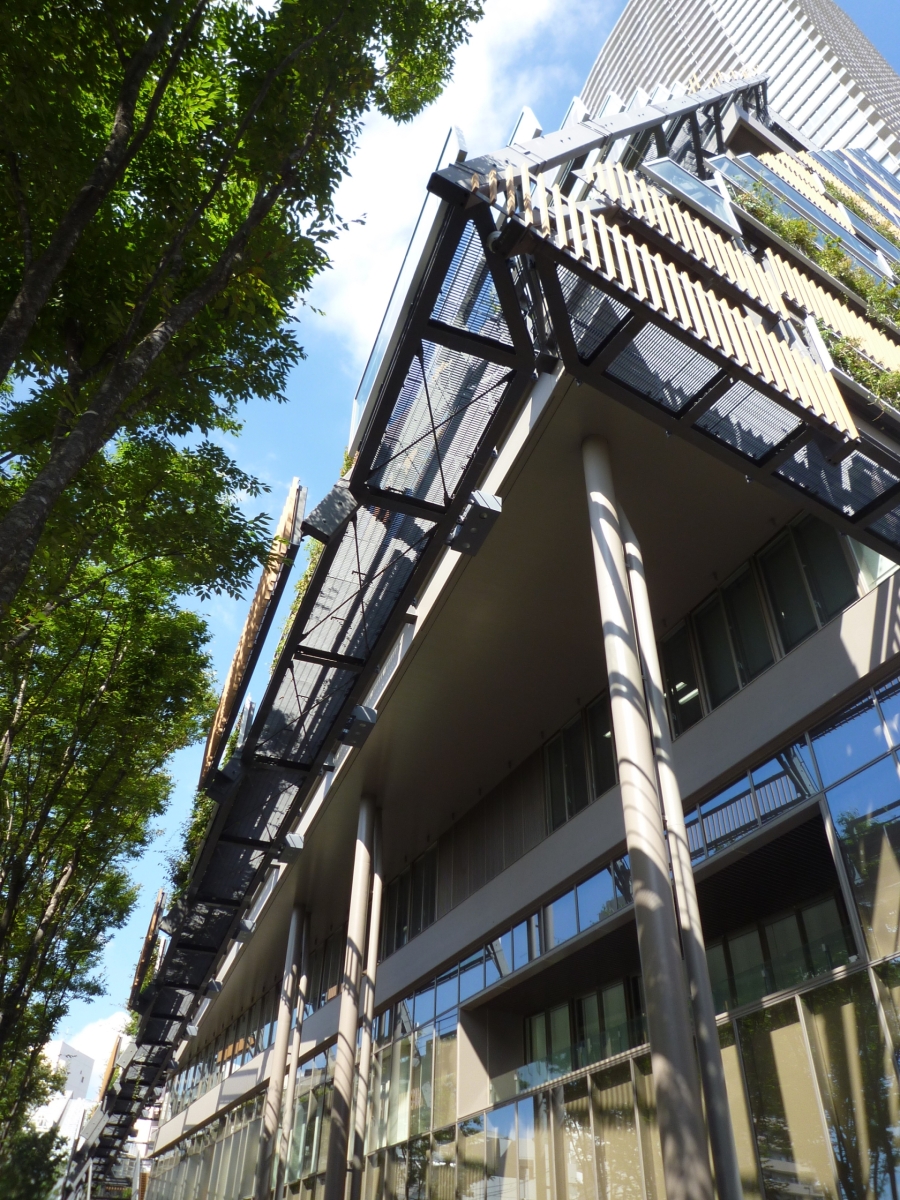 複合施設（庁舎・商業・住宅）（東京都）（2015年）